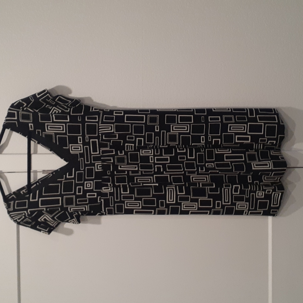 Studio AA 12 Empire Waist Black/White Mondrian design with Pockets!